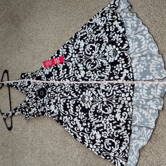 🩶NWT🩶 HIGH LOW DRESS - Picture 4 of 9